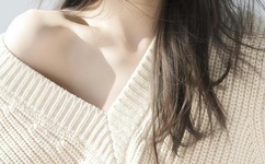 爆料发女子未打码私处照